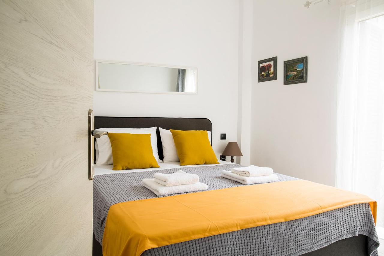 Deluxe Town Hall Square Flat In Historical Center 3 Corfu  Exterior foto